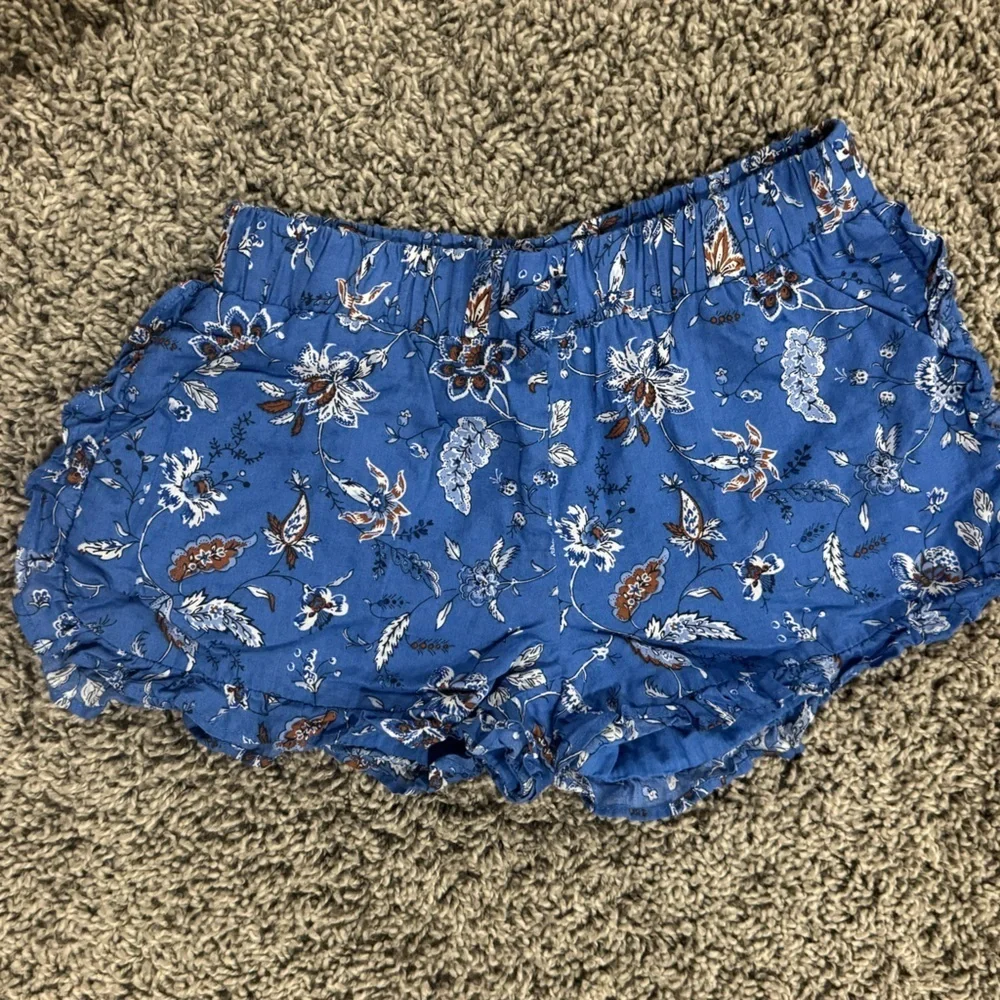 2 pairs of girls Janie and Jack Floral Shorts, size 5